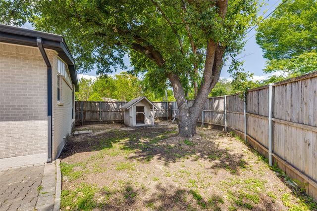 2930 Bellknoll Lane, Dallas, TX 75229