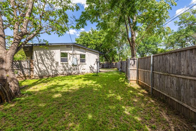 2930 Bellknoll Lane, Dallas, TX 75229