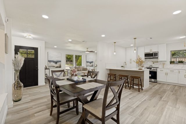 2930 Bellknoll Lane, Dallas, TX 75229