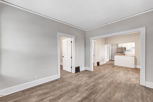 609 12TH AVENUE, Green Bay, WI 54303