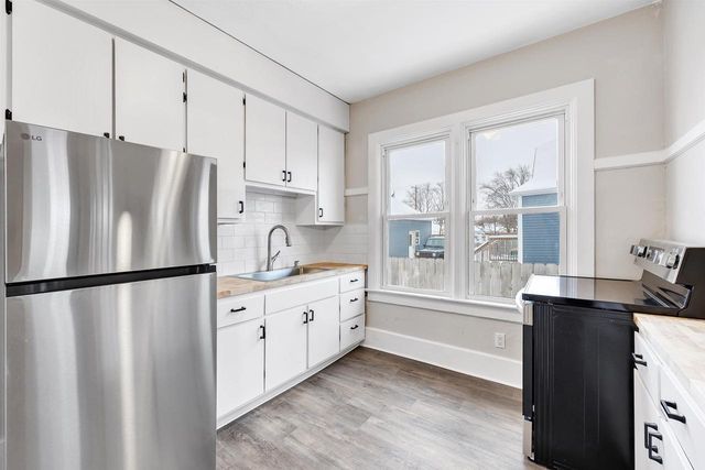 609 12TH AVENUE, Green Bay, WI 54303