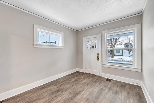 609 12TH AVENUE, Green Bay, WI 54303