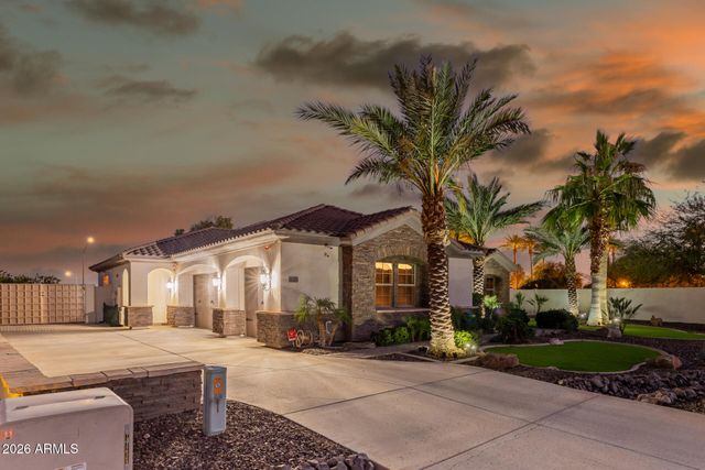 5511 N 179TH Drive, Litchfield Park, AZ 85340