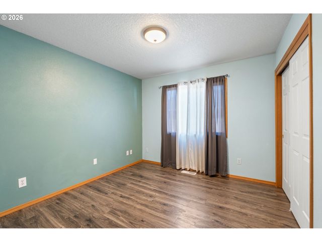 2535 12th Ave, Forest Grove, OR 97116