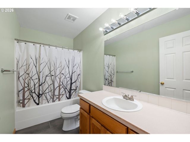 2535 12th Ave, Forest Grove, OR 97116