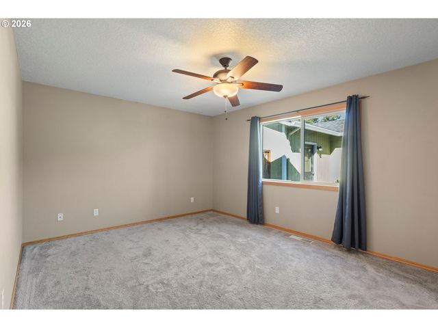 2535 12th Ave, Forest Grove, OR 97116