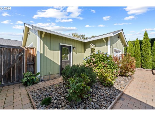 2535 12th Ave, Forest Grove, OR 97116