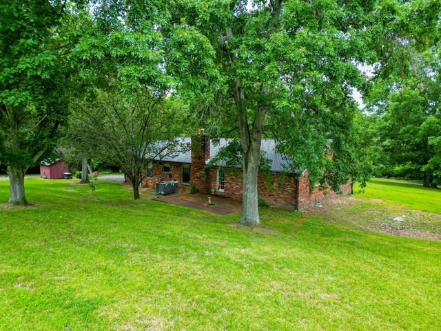 1094B Center Point Rd, Hendersonville, TN 37075