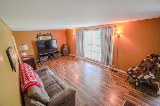 1094B Center Point Rd, Hendersonville, TN 37075