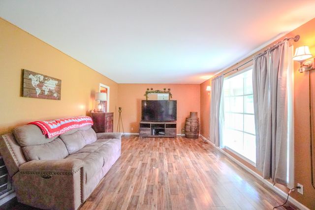 1094B Center Point Rd, Hendersonville, TN 37075