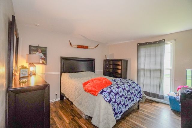 1094B Center Point Rd, Hendersonville, TN 37075