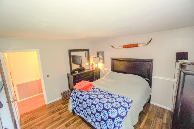 1094B Center Point Rd, Hendersonville, TN 37075
