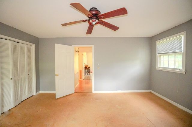 1094B Center Point Rd, Hendersonville, TN 37075