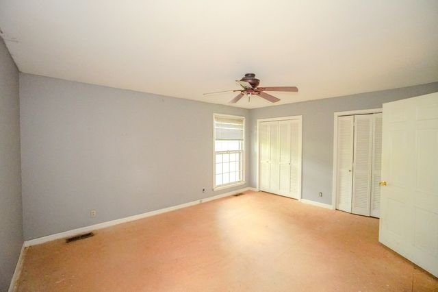 1094B Center Point Rd, Hendersonville, TN 37075