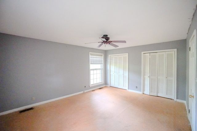 1094B Center Point Rd, Hendersonville, TN 37075