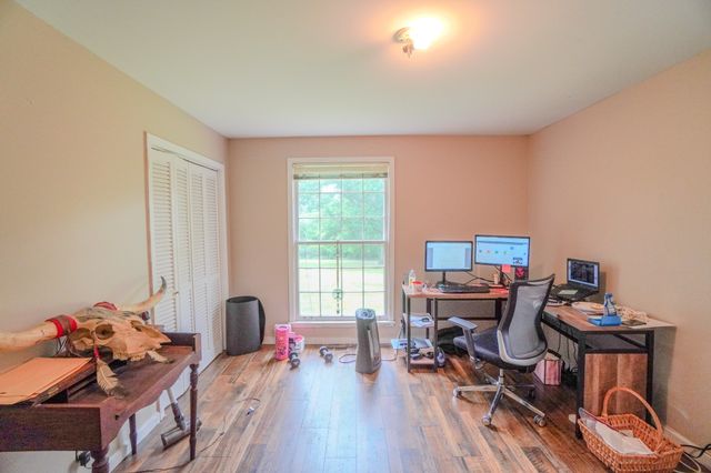 1094B Center Point Rd, Hendersonville, TN 37075