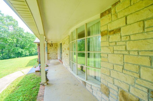 1094B Center Point Rd, Hendersonville, TN 37075