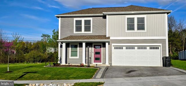 18 CHESTERFIELD RD, New Oxford, PA 17350