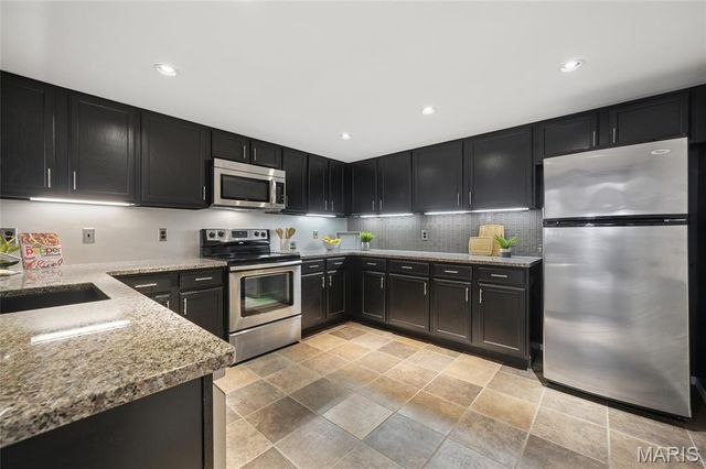 1010 Thoreau Court 310, St Louis, MO 63146