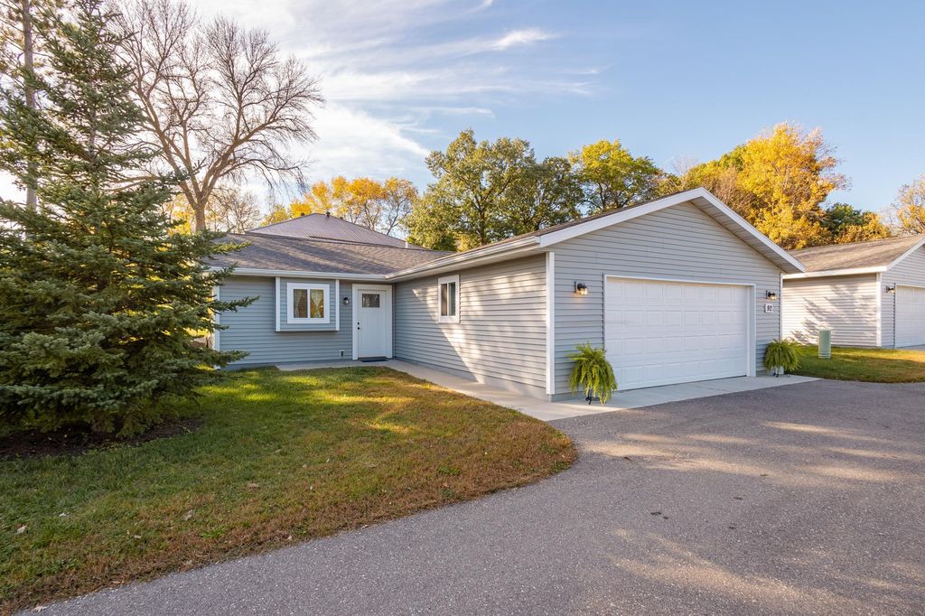 92 Birch Avenue, Alexandria, MN 56308