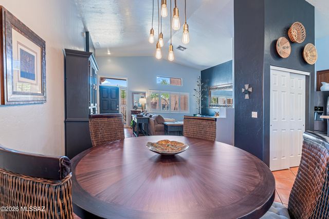 10800 E Limberbush Place, Tucson, AZ 85748