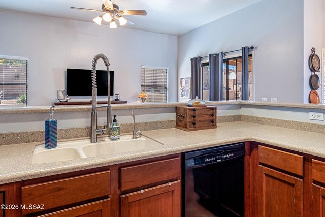 10800 E Limberbush Place, Tucson, AZ 85748