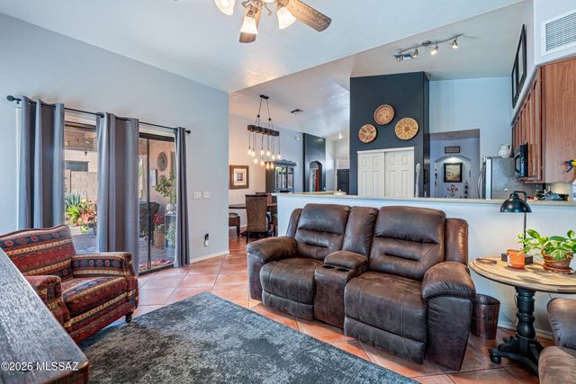 10800 E Limberbush Place, Tucson, AZ 85748