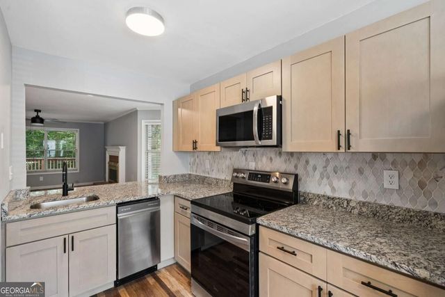 5200 Laurel Bridge Drive SE, Smyrna, GA 30082