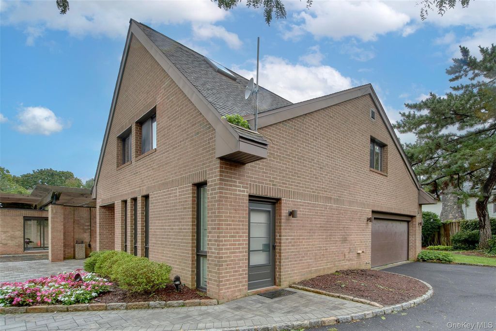 77 Waters Edge, Rye, NY 10580