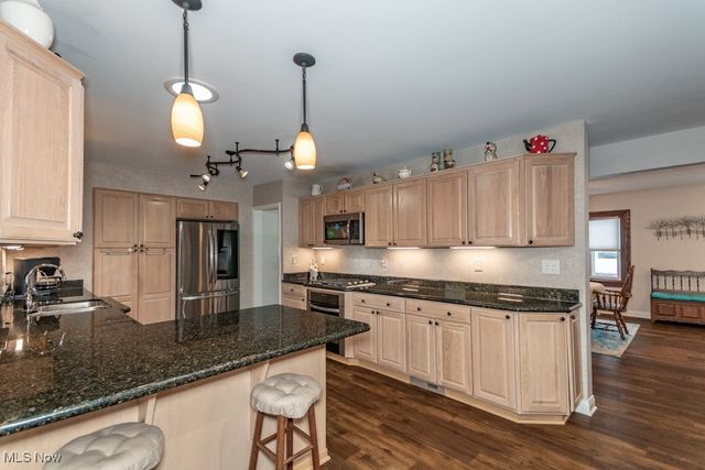 2250 Pine Ridge Drive, Wickliffe, OH 44092