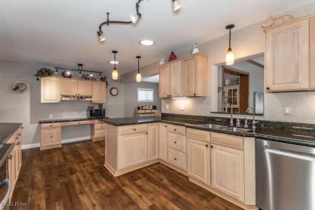 2250 Pine Ridge Drive, Wickliffe, OH 44092