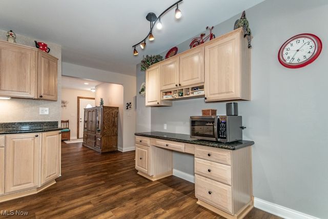 2250 Pine Ridge Drive, Wickliffe, OH 44092