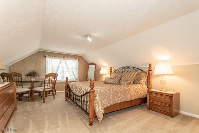 2250 Pine Ridge Drive, Wickliffe, OH 44092