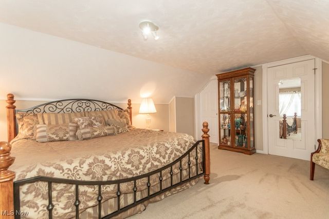 2250 Pine Ridge Drive, Wickliffe, OH 44092