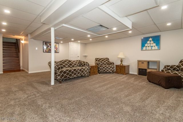 2250 Pine Ridge Drive, Wickliffe, OH 44092