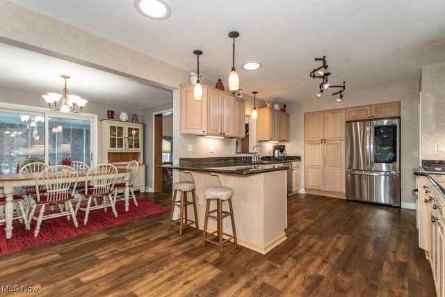 2250 Pine Ridge Drive, Wickliffe, OH 44092