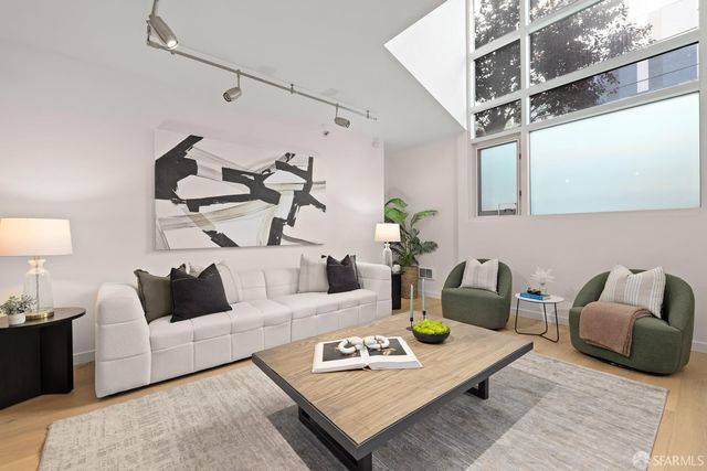 555 4th Street 107, San Francisco, CA 94107