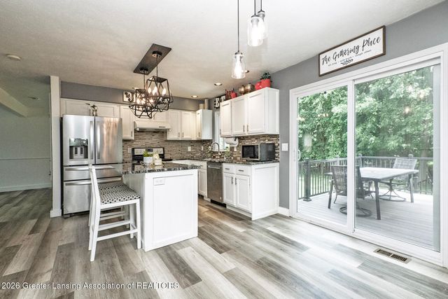 1400 Ivywood Drive, Okemos, MI 48864