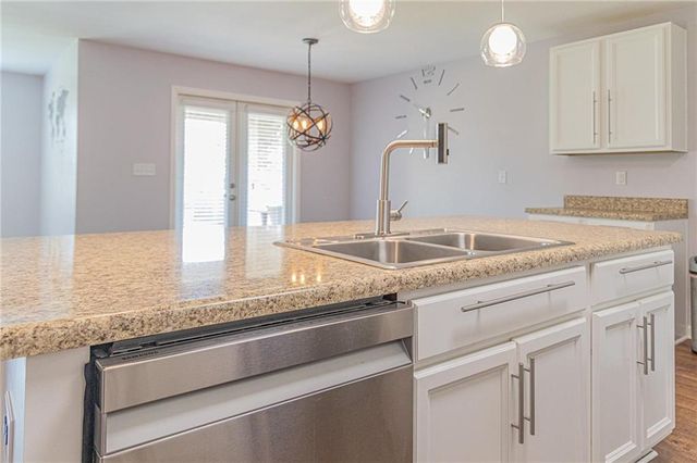 10051 Summer Woods Court, Mobile, AL 36695
