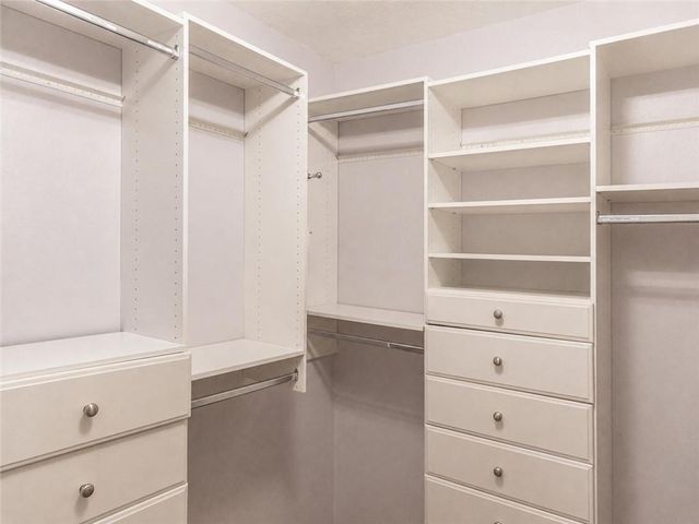 10051 Summer Woods Court, Mobile, AL 36695