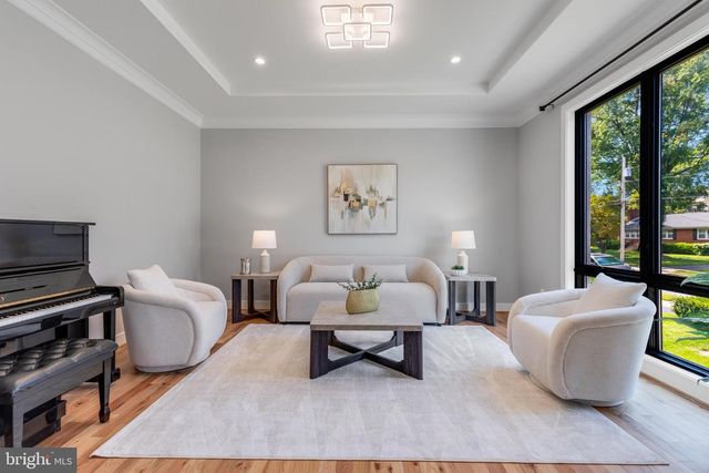 1435 MAYFLOWER DR, Mclean, VA 22101