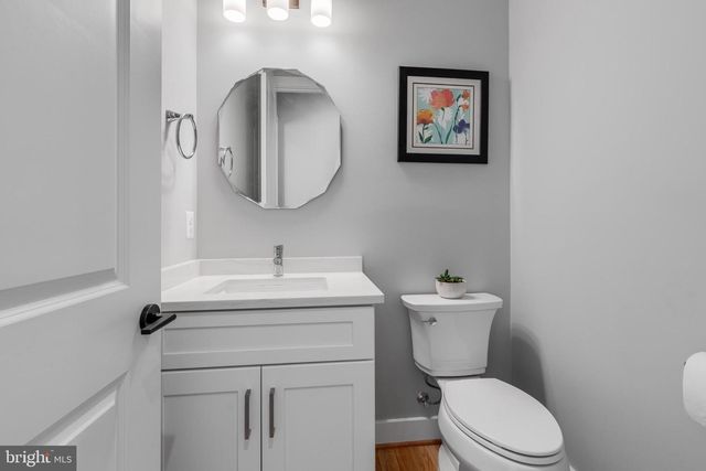 1435 MAYFLOWER DR, Mclean, VA 22101