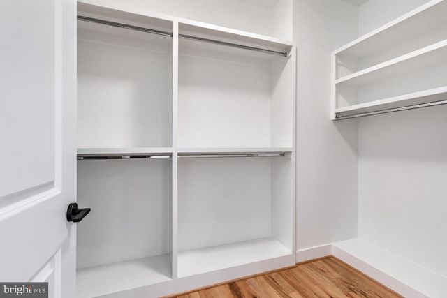 1435 MAYFLOWER DR, Mclean, VA 22101