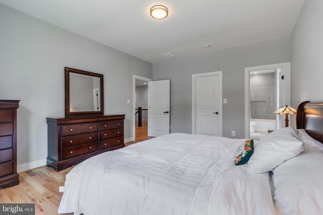 1435 MAYFLOWER DR, Mclean, VA 22101