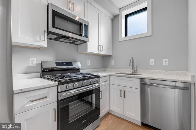 1435 MAYFLOWER DR, Mclean, VA 22101