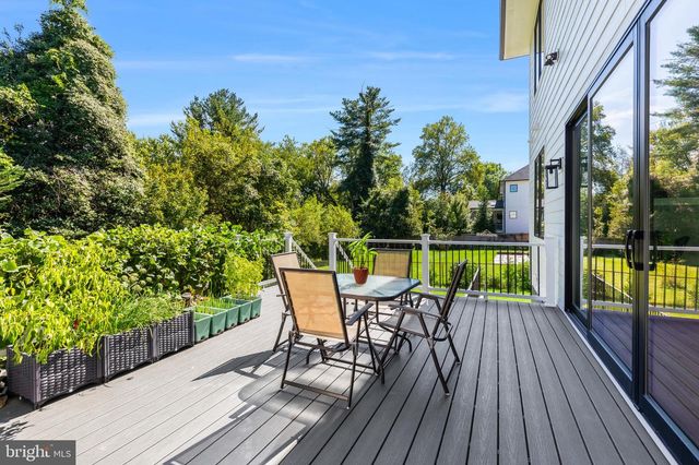 1435 MAYFLOWER DR, Mclean, VA 22101