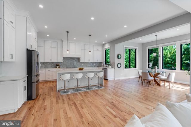 1435 MAYFLOWER DR, Mclean, VA 22101