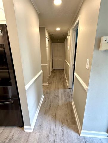 220 Rockingham DR, Newport News, VA 23601