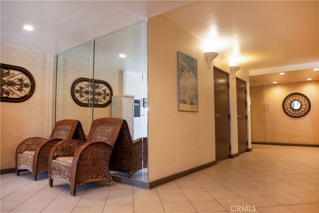 6151 Orange 215, Los Angeles, CA 90048