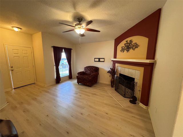 6351 Applewood Forest Drive, Katy, TX 77494